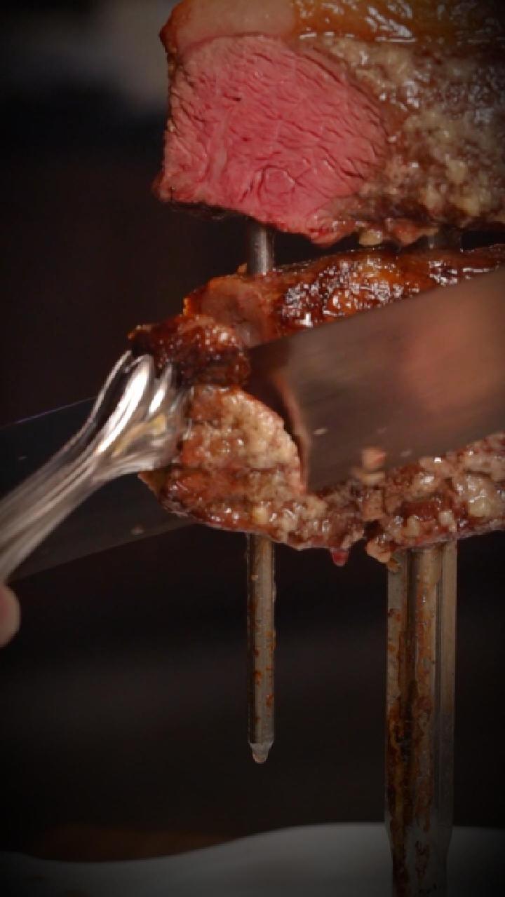 Top Sirloin with Garlic (Picanha com Alho)